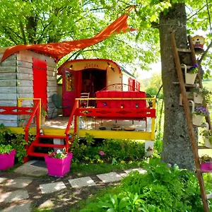 La Roulotte De Lola - D'hotes Bed & Breakfast